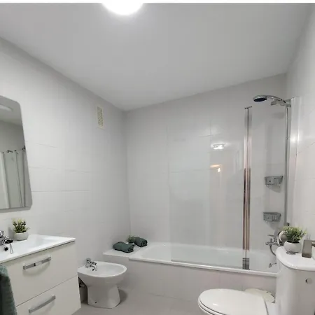 Homestay Triple Con Bano Compartido Lovely Sevilla